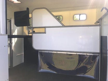 Equi-Trek Day-Treka Horse Trailer