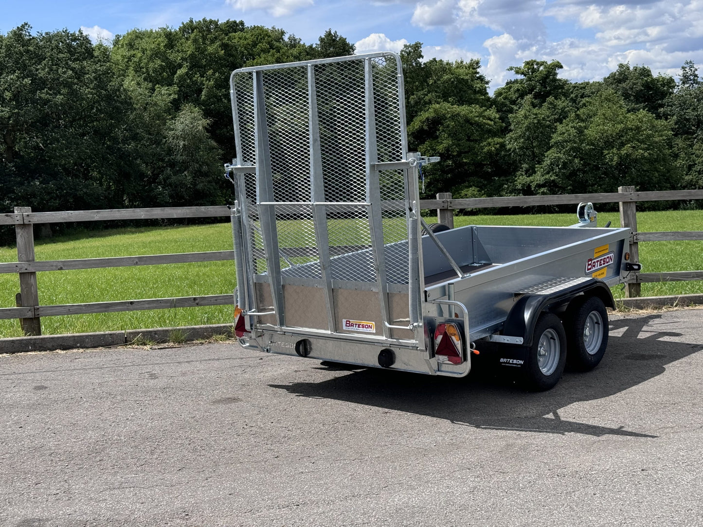 Bateson 0844 8' x 4' General Purpose Braked Twin Axle Trailer