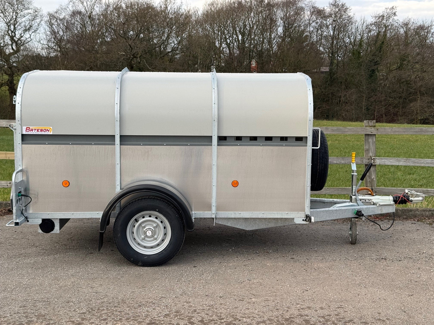 Bateson 15LT 8'x4' Livestock Trailer