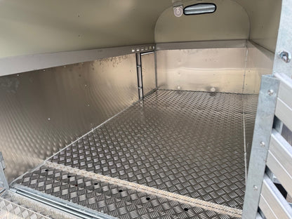 Bateson 15LT 8'x4' Livestock Trailer