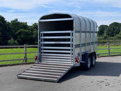 Bateson 48HB 12'x5'8" Livestock Trailer (accommodates horses)
