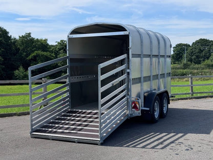 Bateson 48HB 12'x5'8" Livestock Trailer (accommodates horses)