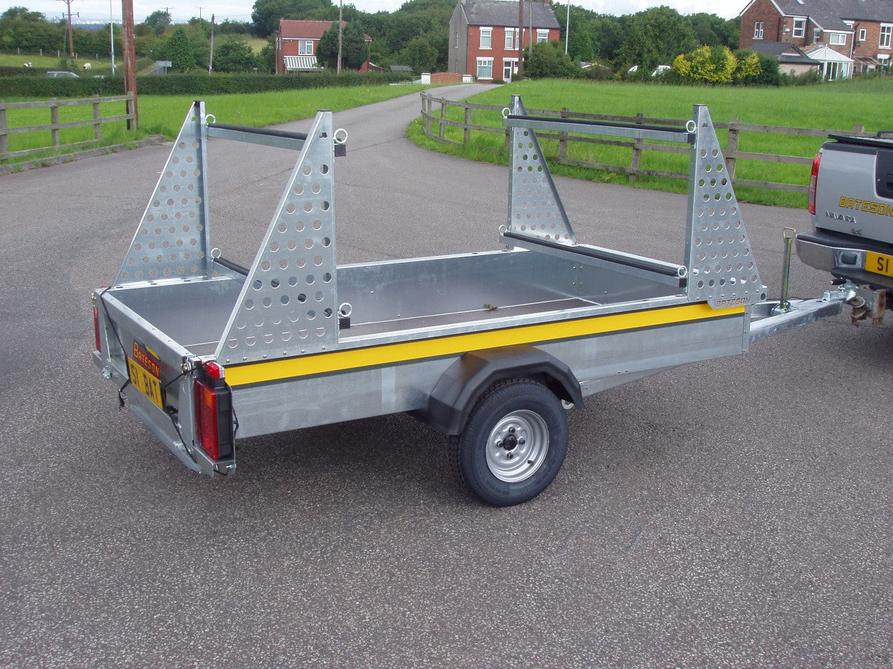 8'2"x 4'1" Bateson B84 Single Axle Unbraked Trailer