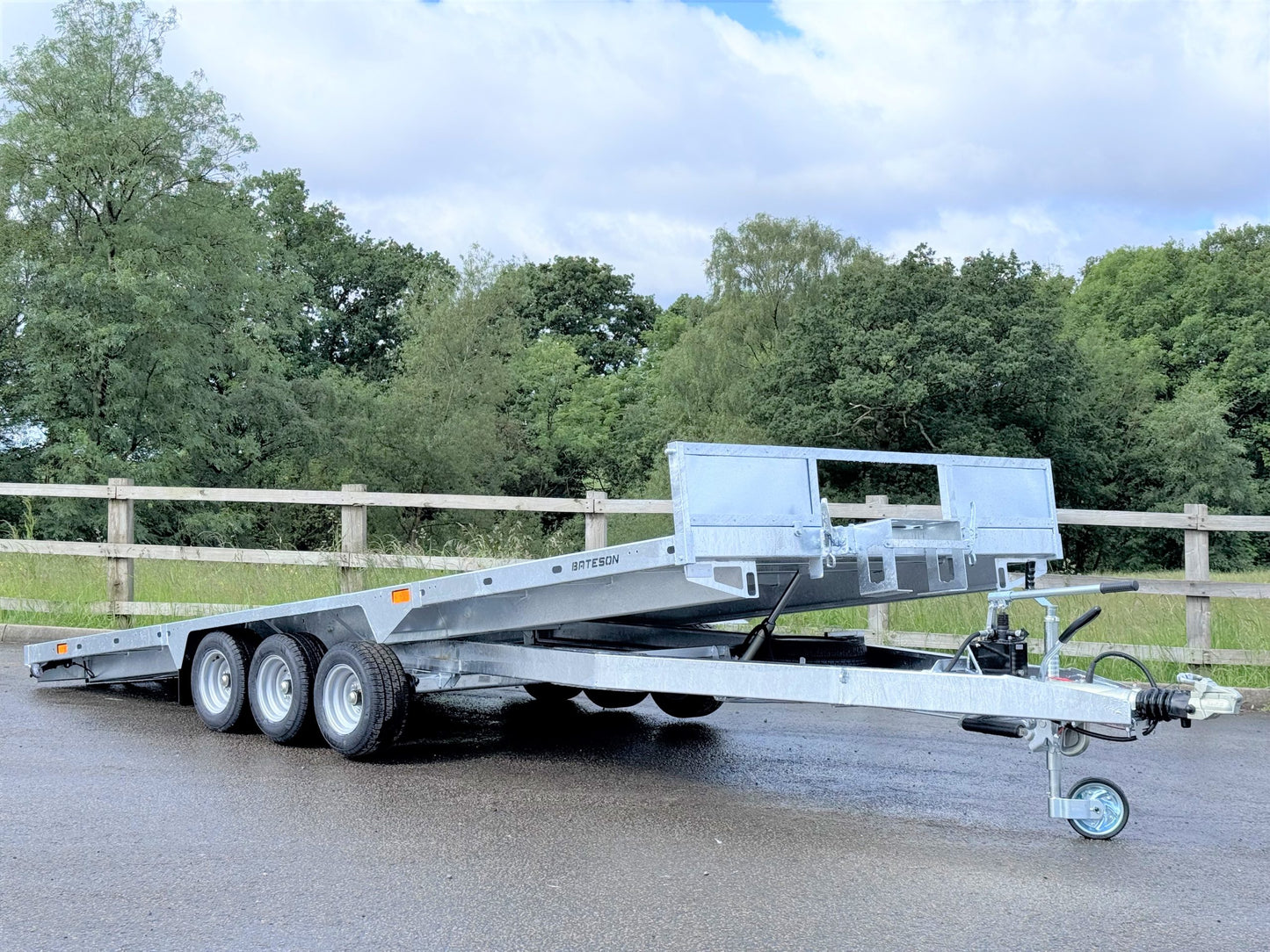 Bateson PT56 -  16' x 7' Triple Axle Multi‑Purpose Hydraulic Tilt Trailer