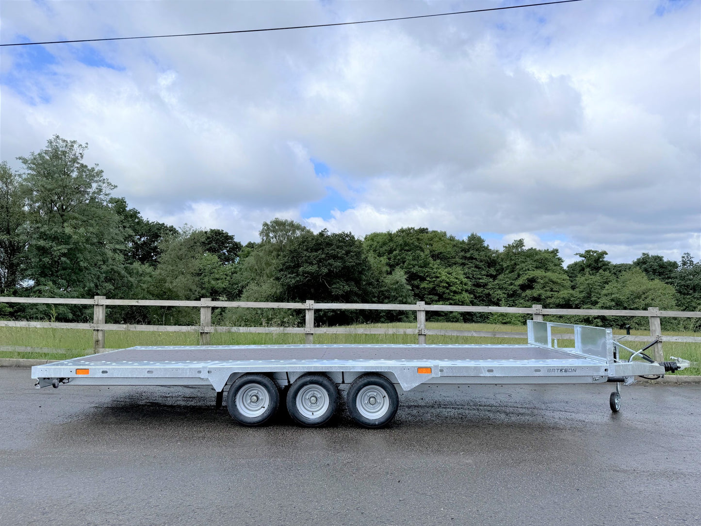 Bateson PT56 -  16' x 7' Triple Axle Multi‑Purpose Hydraulic Tilt Trailer