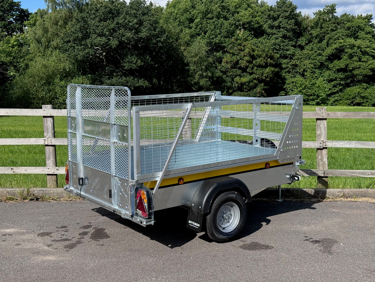 6'3"x 4'1" Bateson B64 Single Axle Unbraked Trailer