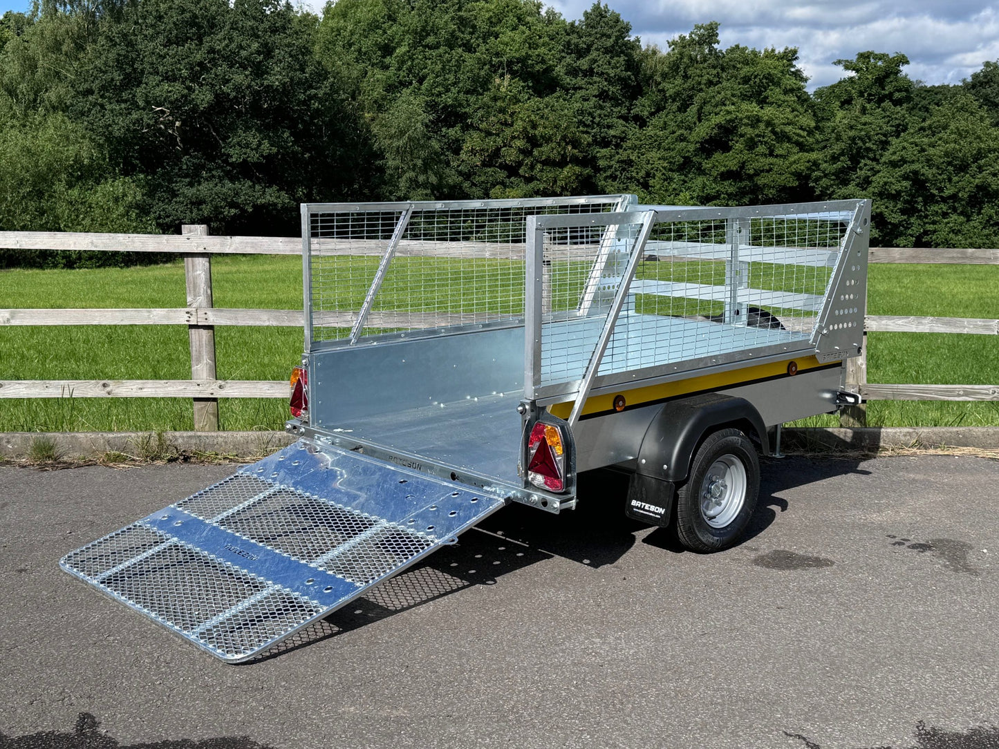 6'3"x 4'1" Bateson B64 Single Axle Unbraked Trailer