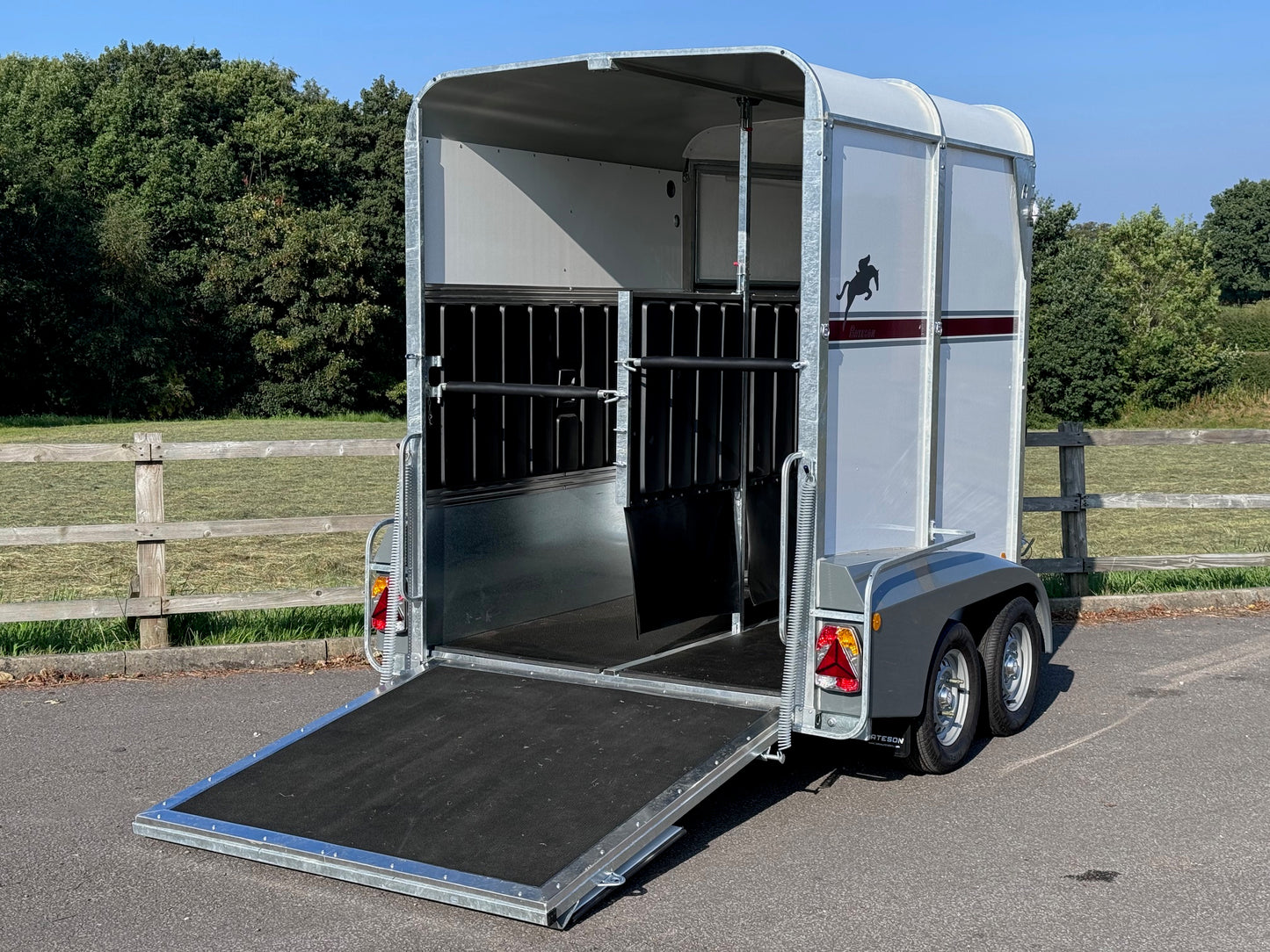 Bateson Ascot Premium Double Horse Trailer