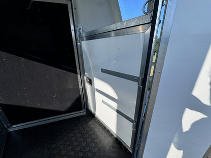 Bateson Ascot Premium Double Horse Trailer