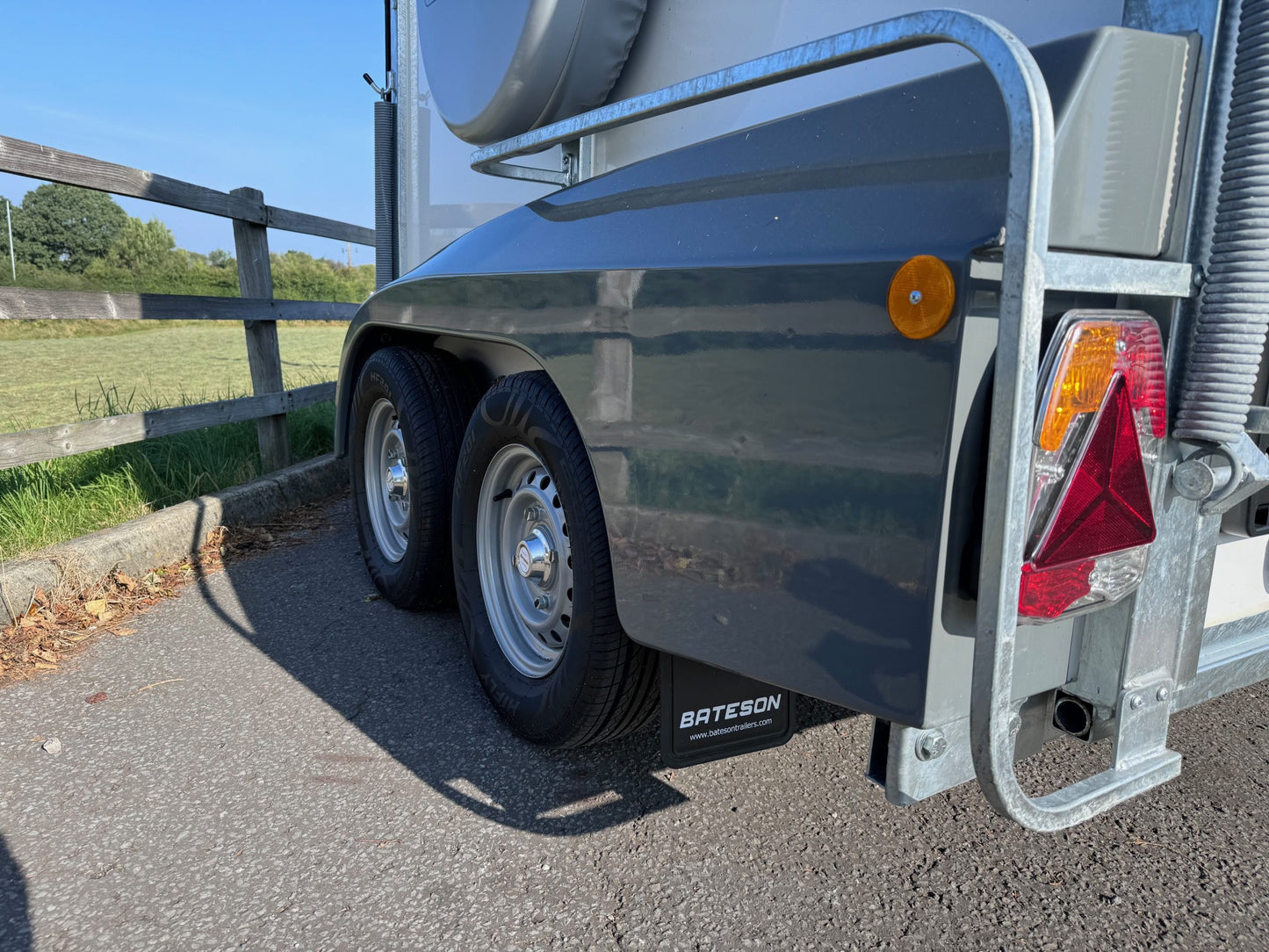 Bateson Ascot Premium Double Horse Trailer