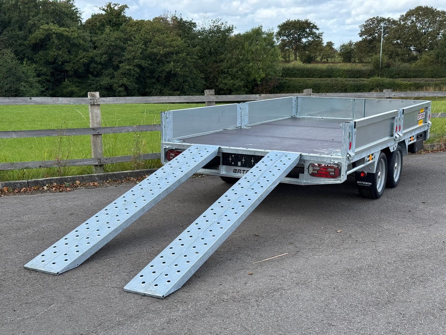 Bateson 3536 12ft Platform Trailer – 3500kg Heavy-Duty Model c/w sides and ramps