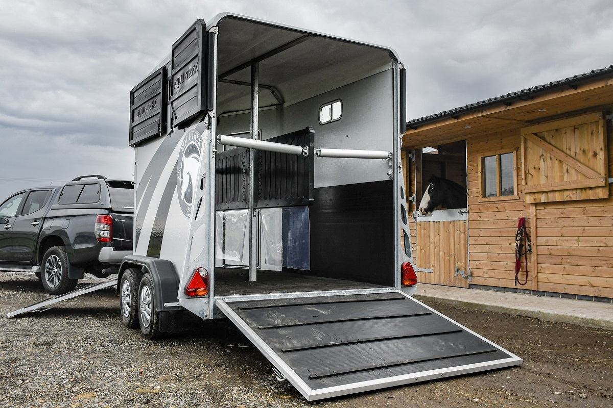 Equi-Trek Apollo Horse Trailer