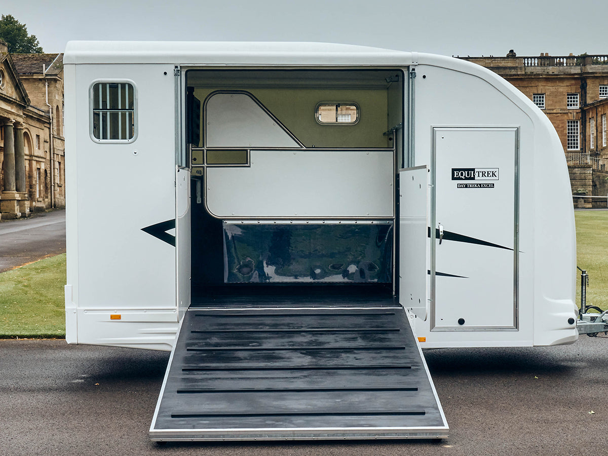 Equi-Trek Day-Treka Horse Trailer